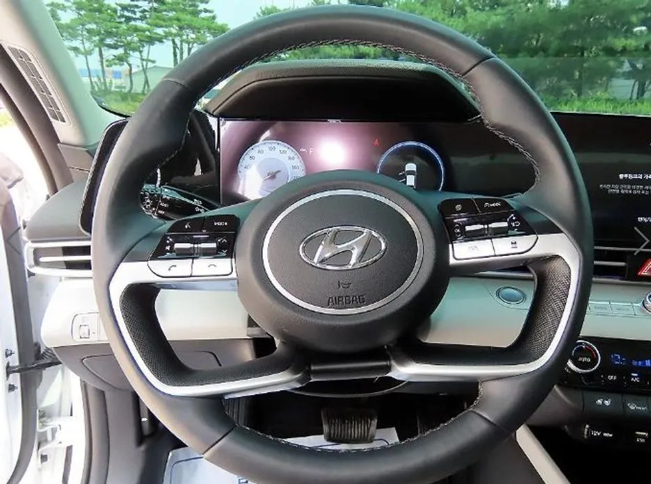 Hyundai AVANTE — фото 9