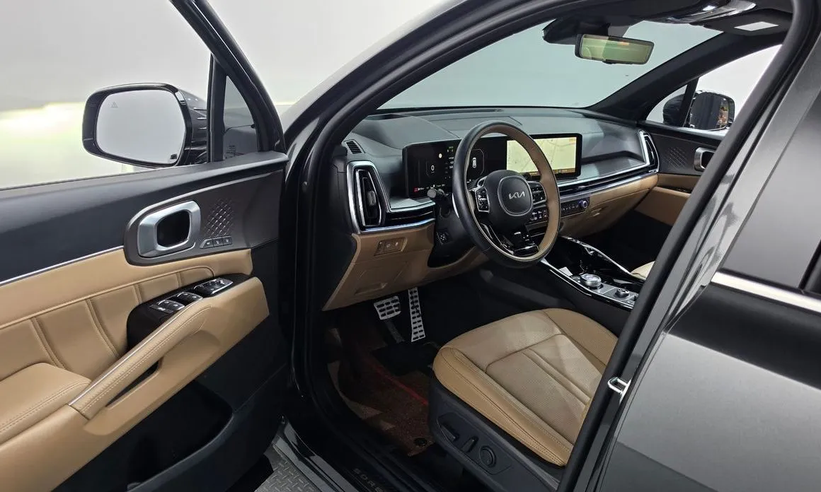Kia Sorento — фото 8