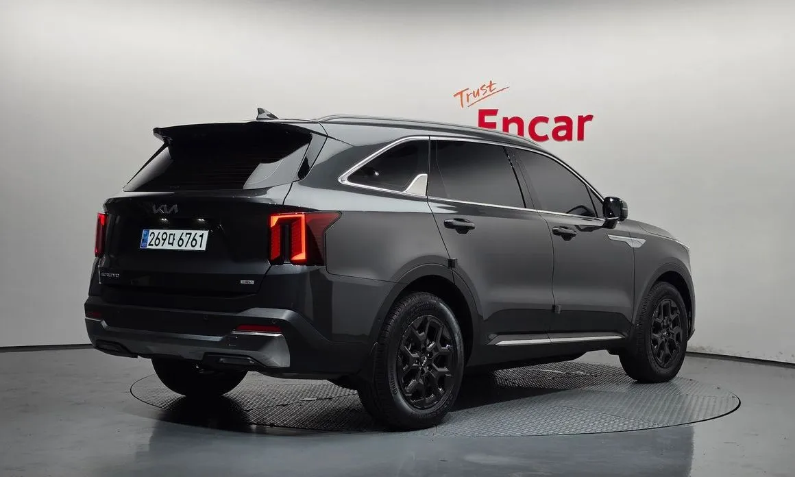 Kia Sorento — фото 6