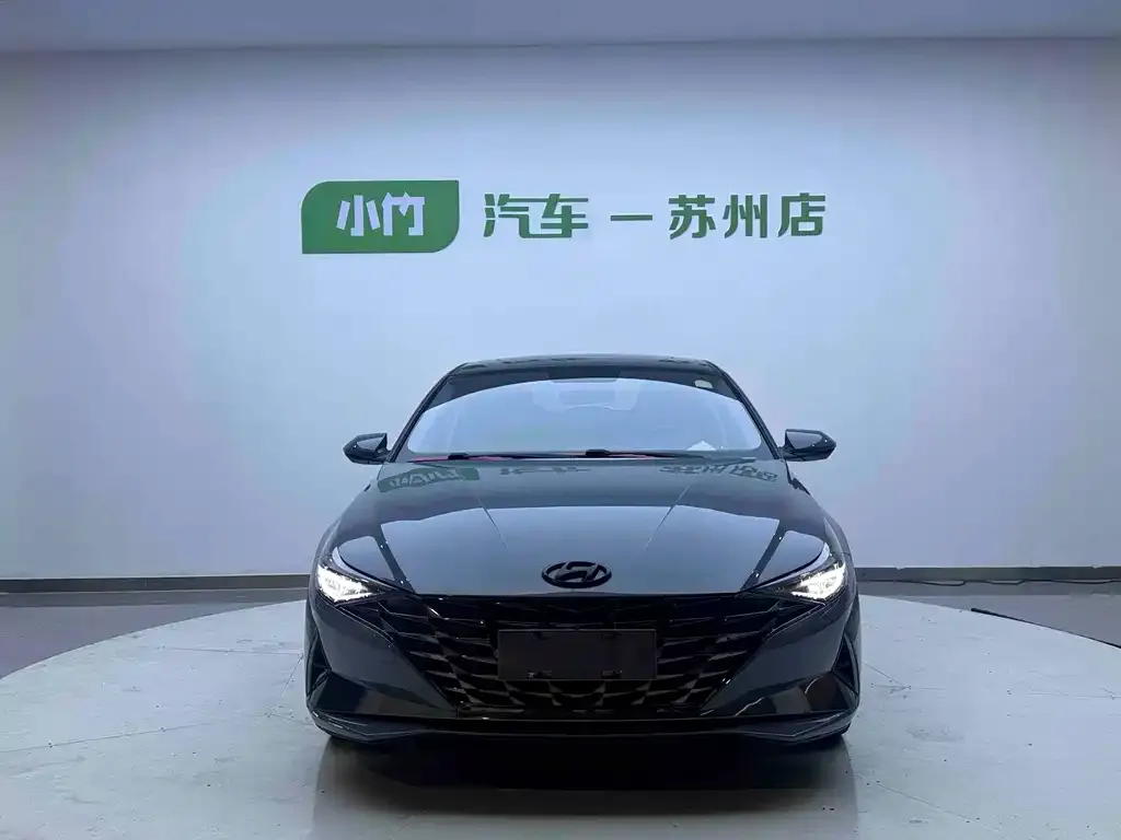 Hyundai Elantra — фото 3