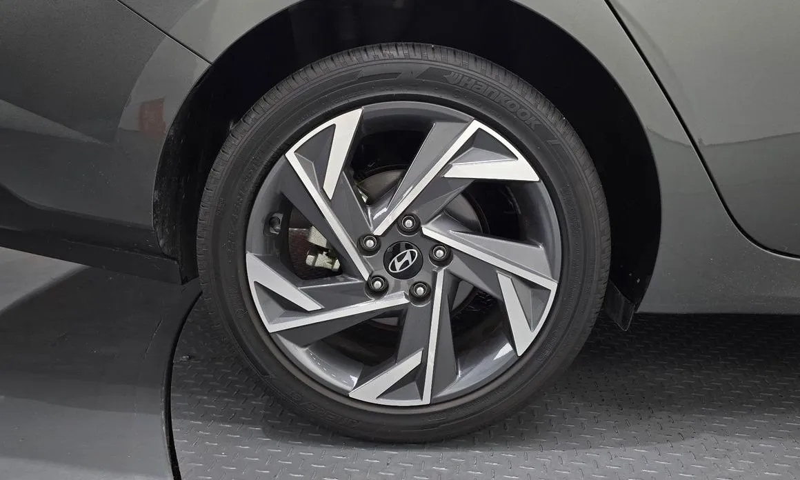 Hyundai AVANTE — фото 9