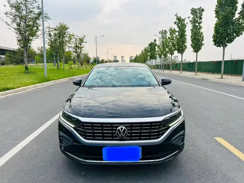 Volkswagen Passat — фото 6
