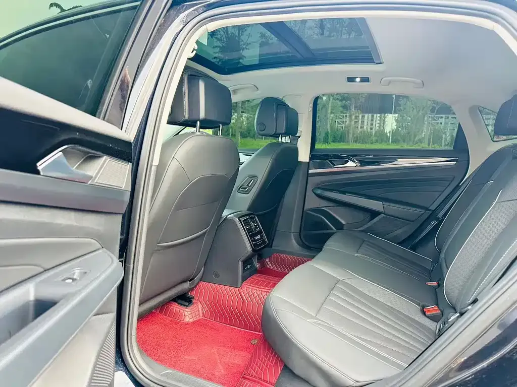 Volkswagen Passat — фото 7