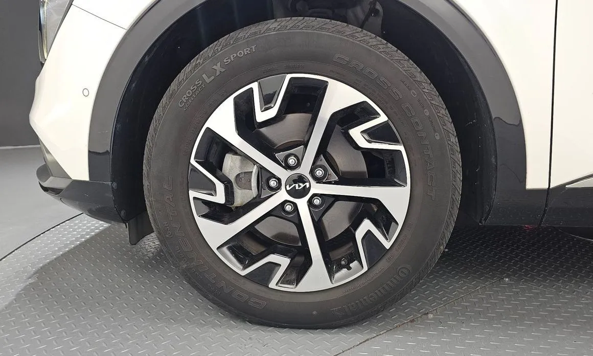 Kia Sportage — фото 8