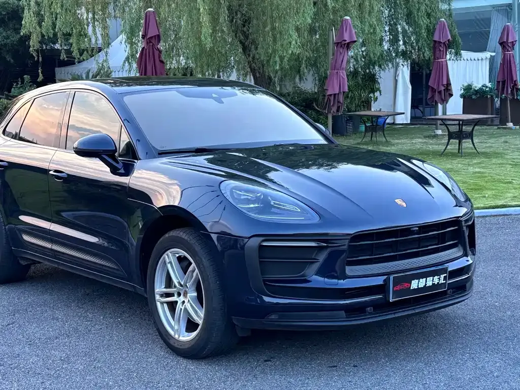 Porsche Macan — фото 1