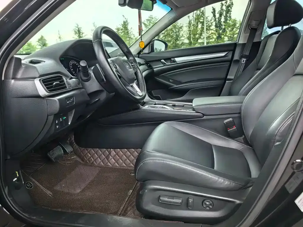 Honda Accord — фото 4