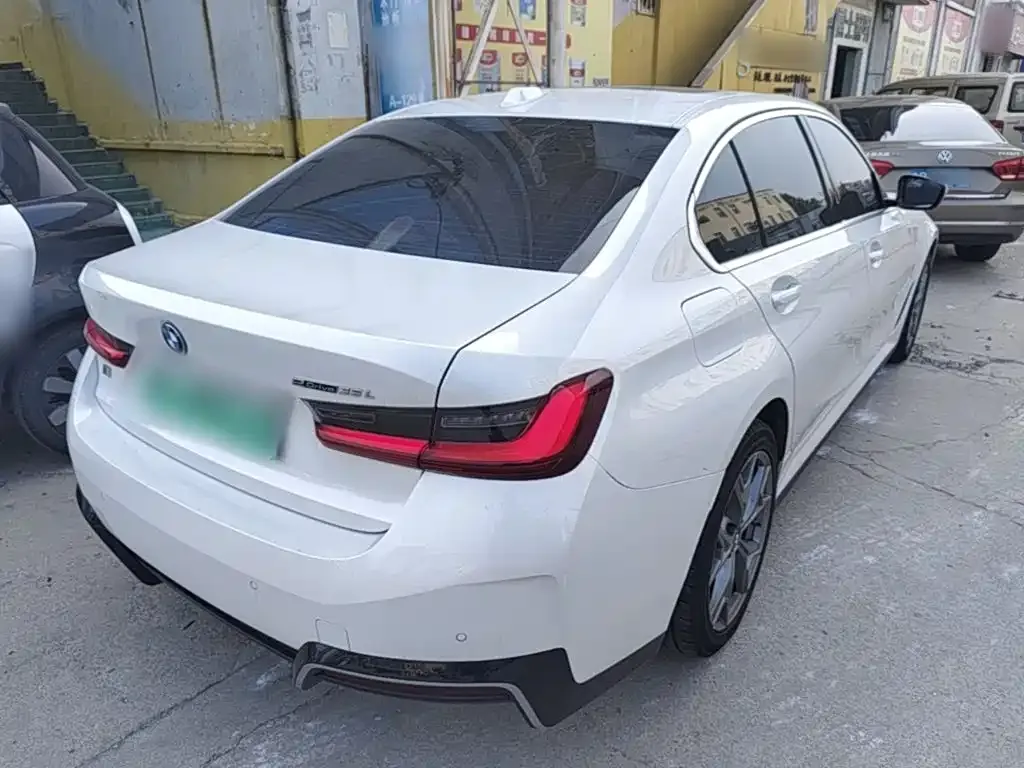 BMW i3 — фото 10