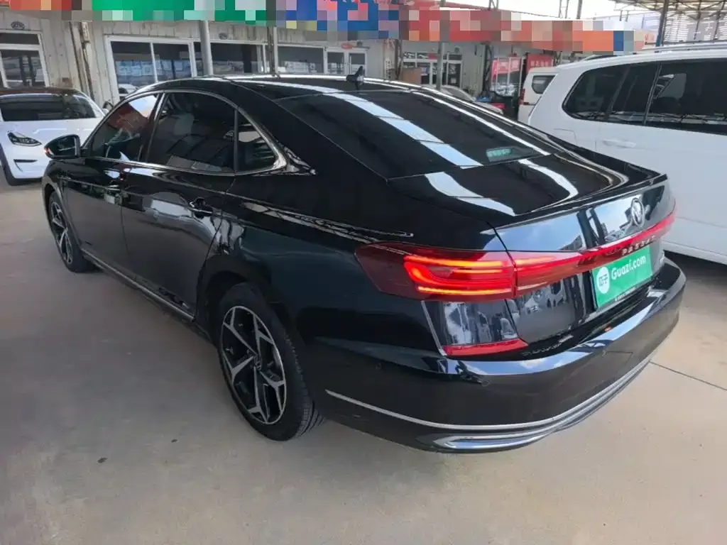 Volkswagen Passat — фото 7