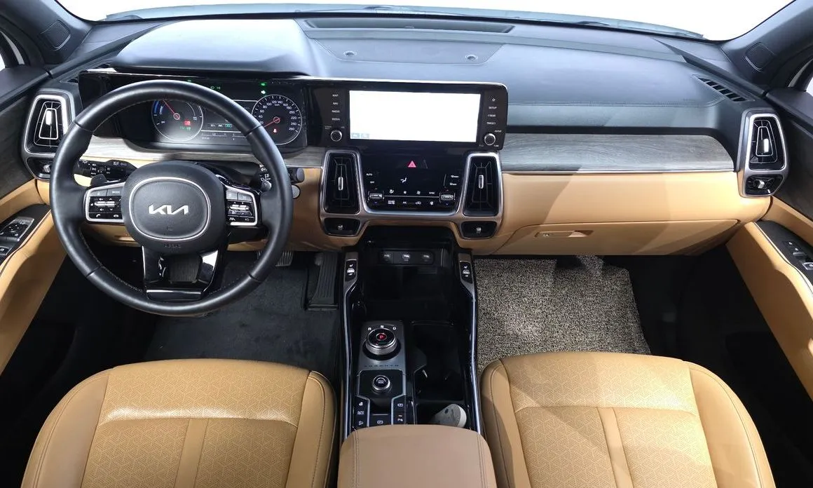 Kia Sorento — фото 9