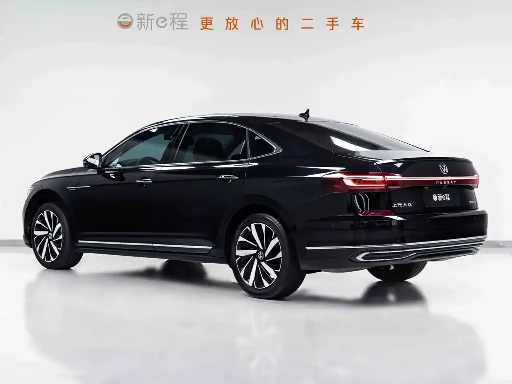 Volkswagen Passat — фото 6