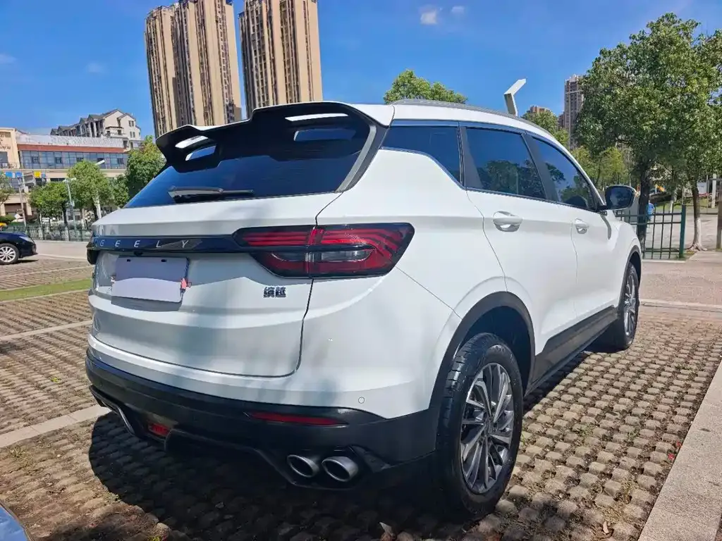 Geely Binyue — фото 10