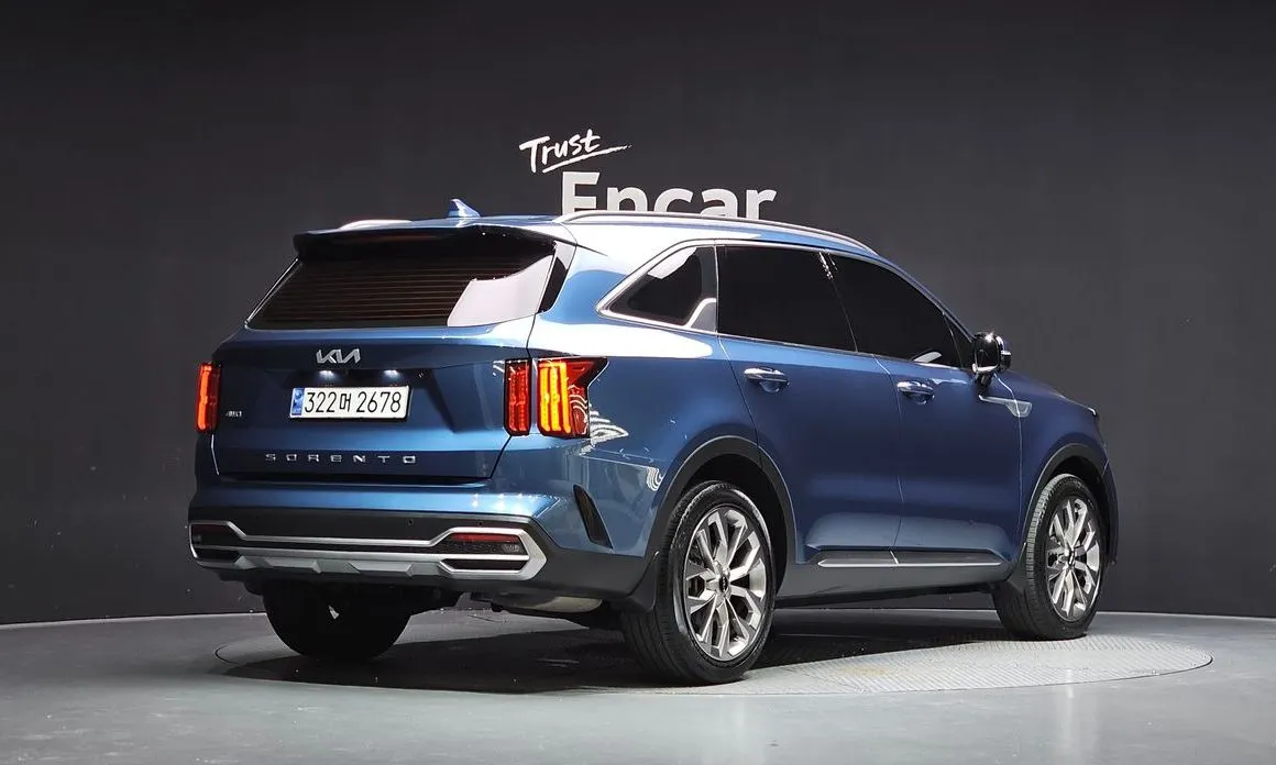 Kia Sorento — фото 6