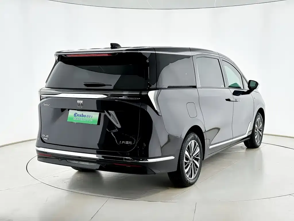 Buick GL8 Hybrid — фото 2