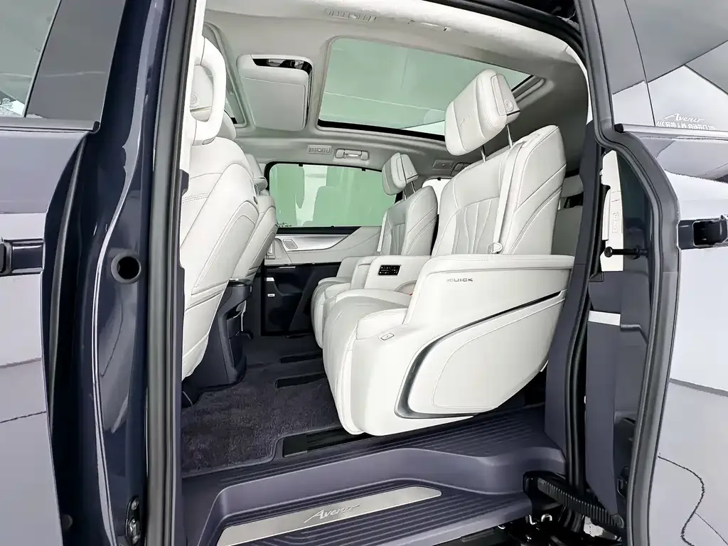 Buick GL8 Hybrid — фото 6