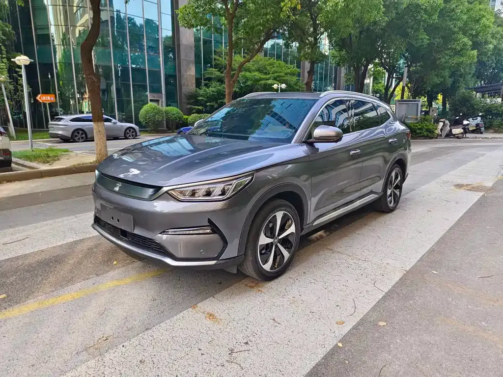 BYD PLUS New Energy — фото 1