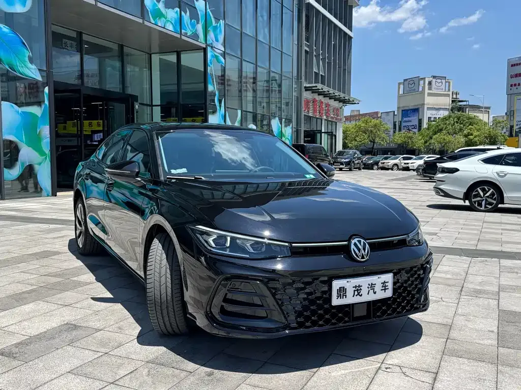 Volkswagen Passat — фото 7