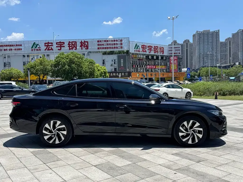 Volkswagen Passat — фото 5