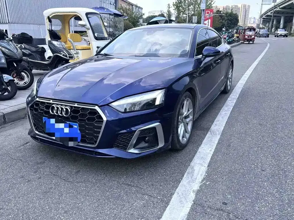 Audi A5 (Import) — фото 1