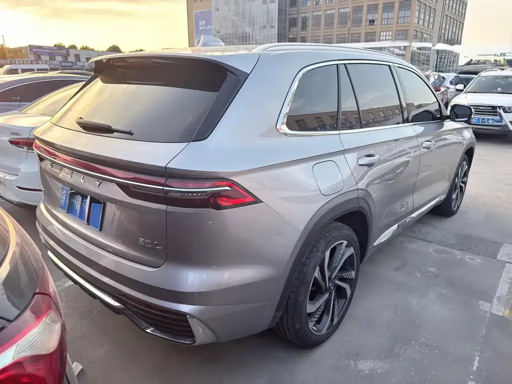 Geely Xingyue L — фото 6