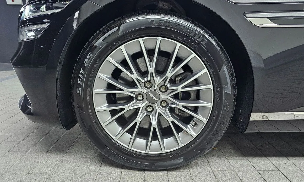 Genesis G80 — фото 10