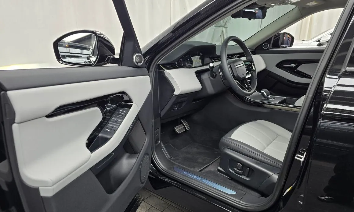 Land Rover Range Rover Evoque — фото 10