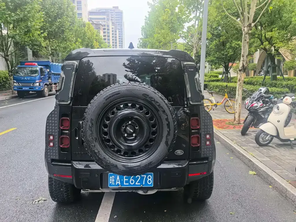 Land Rover Defender — фото 5