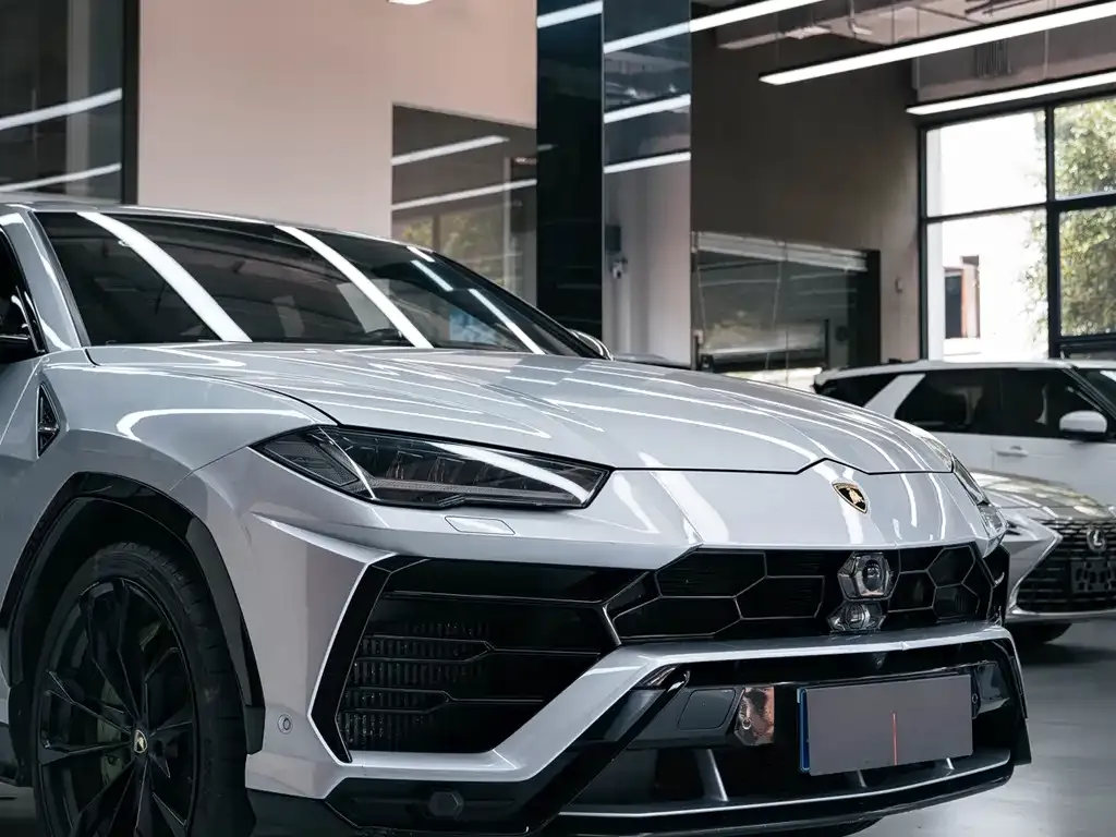 Lamborghini Urus — фото 8
