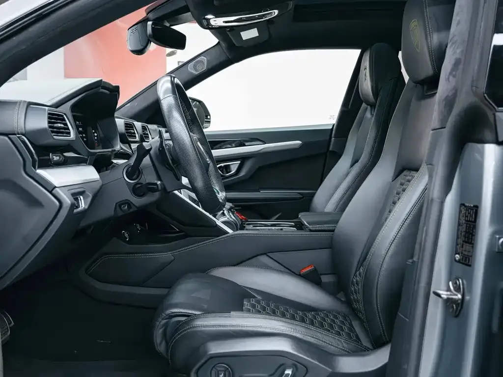 Lamborghini Urus — фото 5