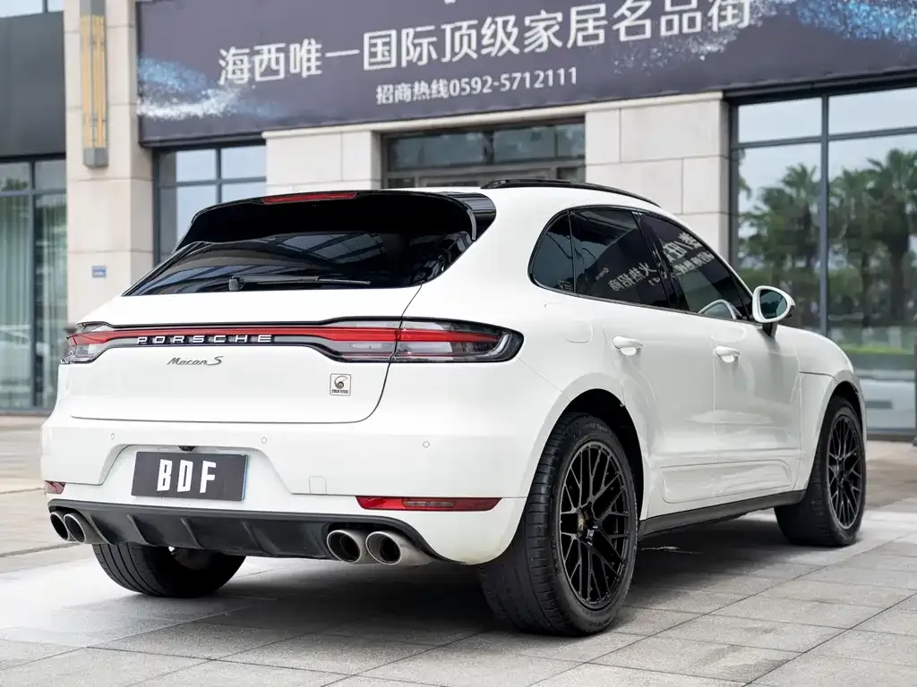 Porsche Macan — фото 6