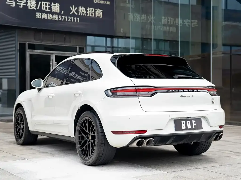 Porsche Macan — фото 4
