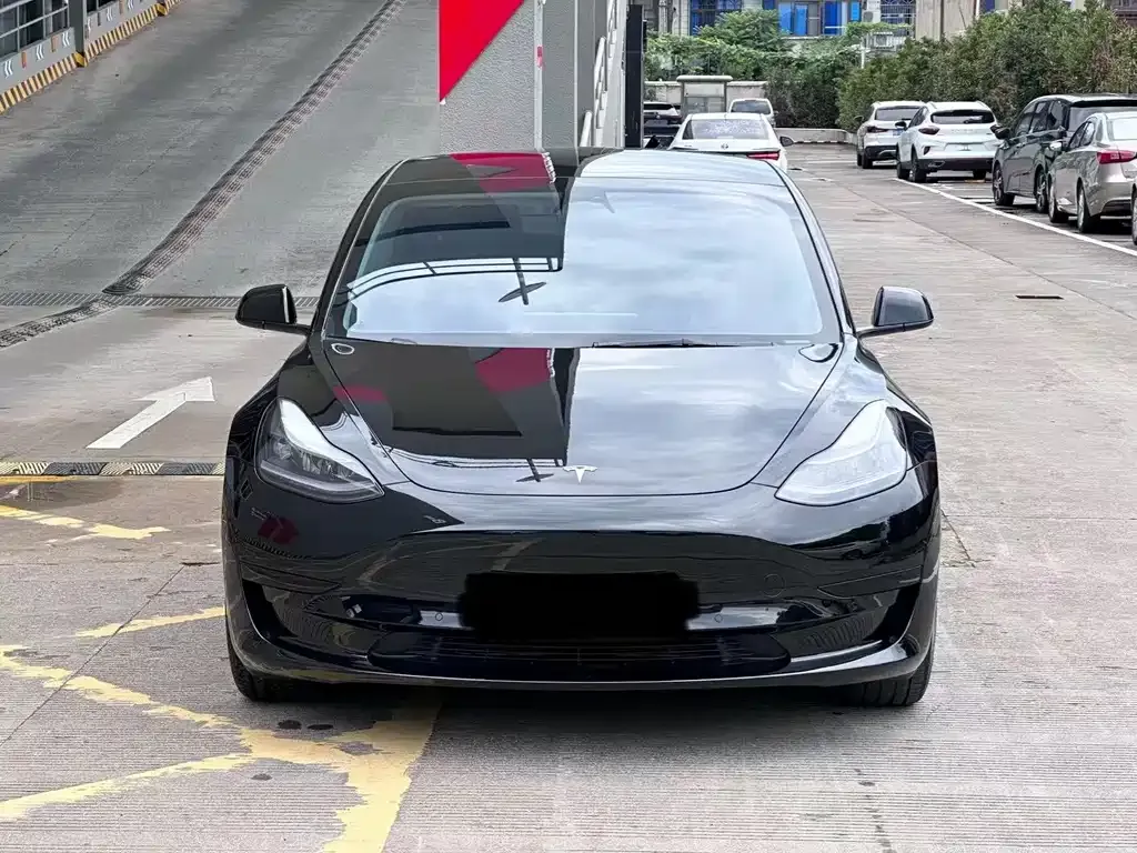 Tesla Model 3 — фото 8