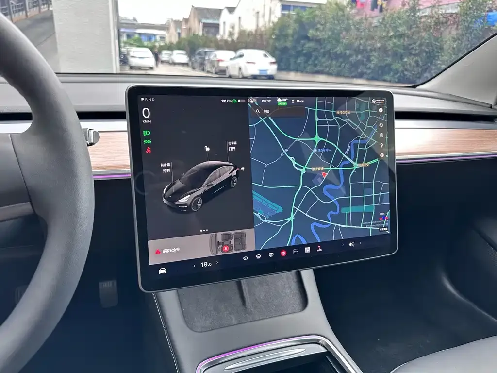 Tesla Model 3 — фото 6