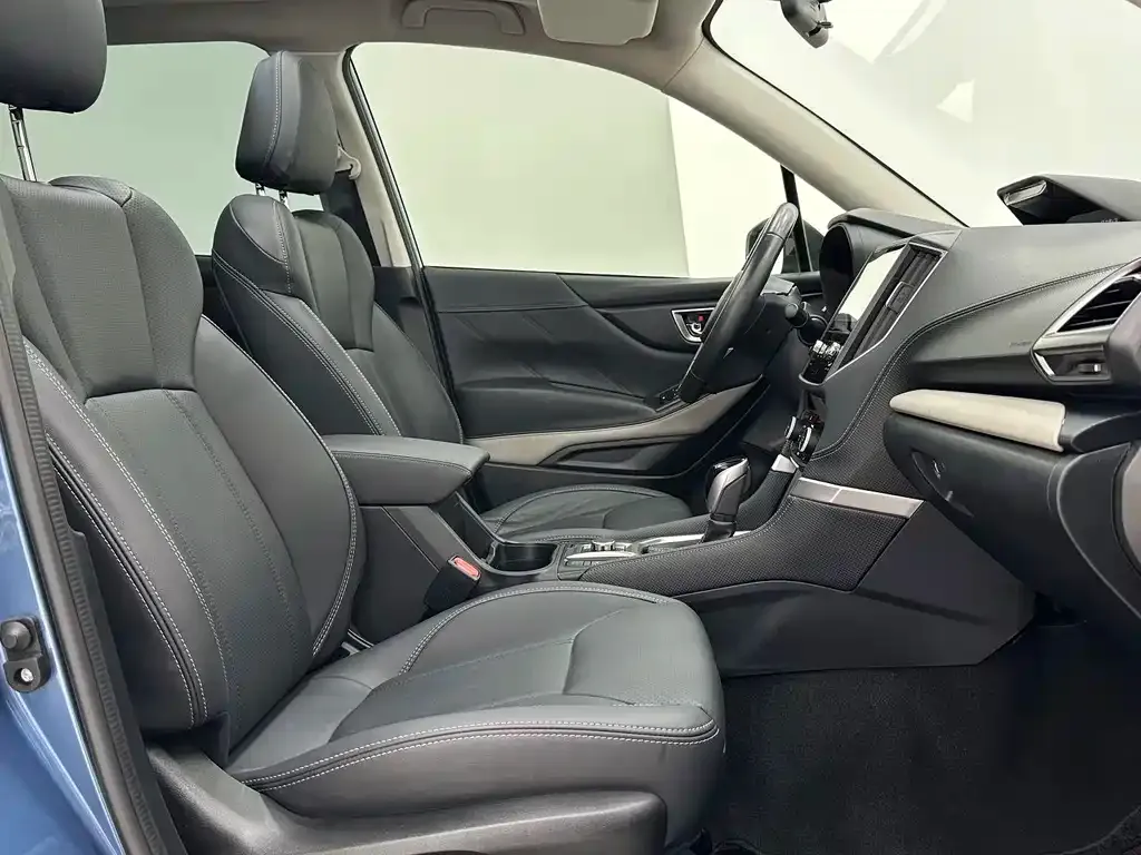 Subaru Forester — фото 6
