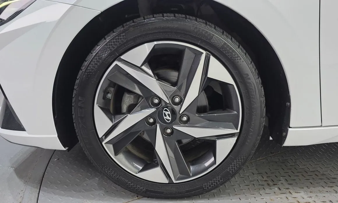 Hyundai AVANTE — фото 5