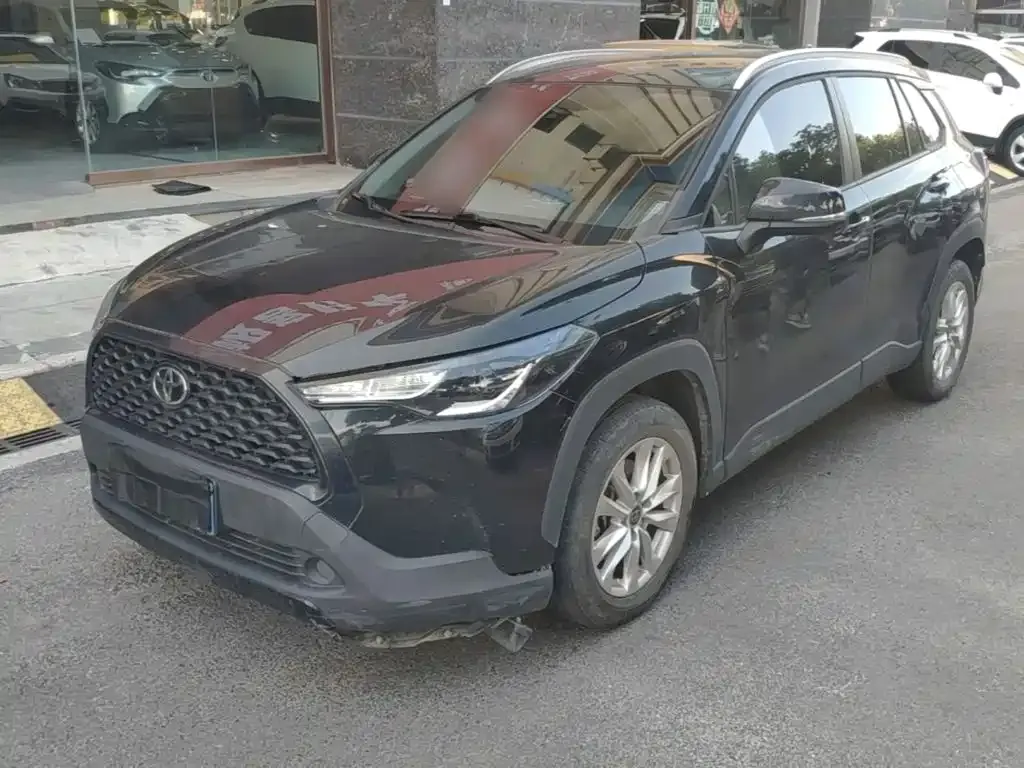 Toyota Corolla Cross — фото 1