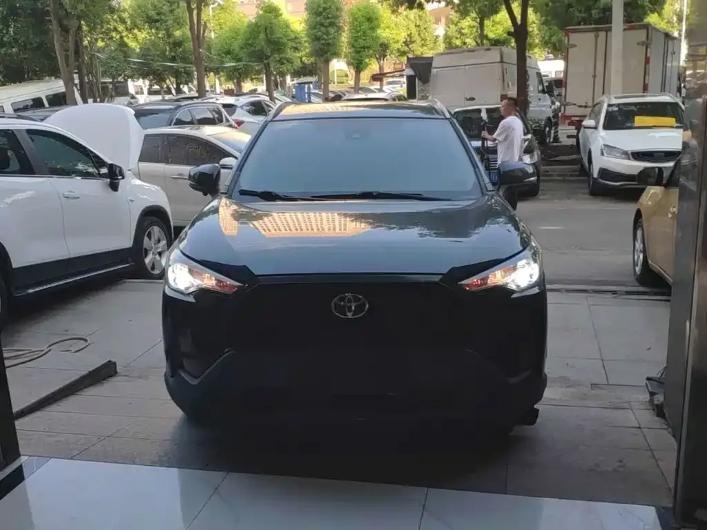 Toyota Corolla Cross — фото 4