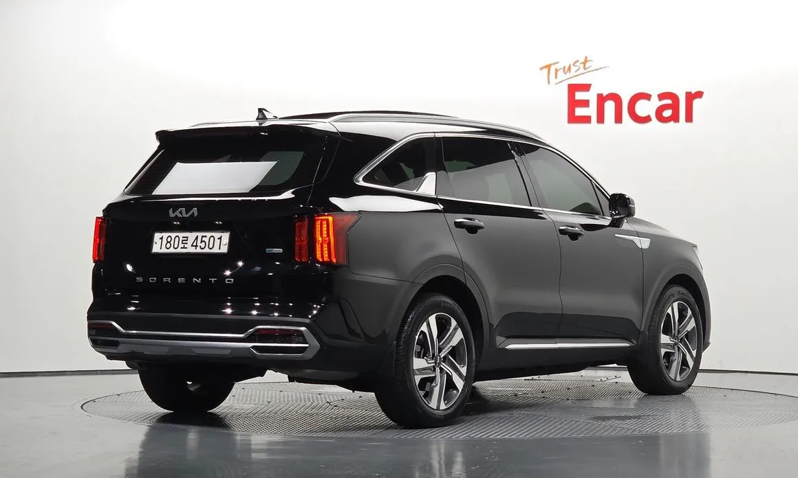 Kia Sorento — фото 5