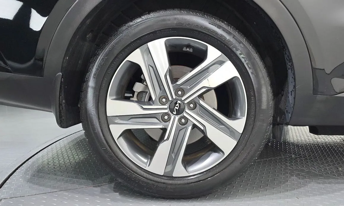 Kia Sorento — фото 8