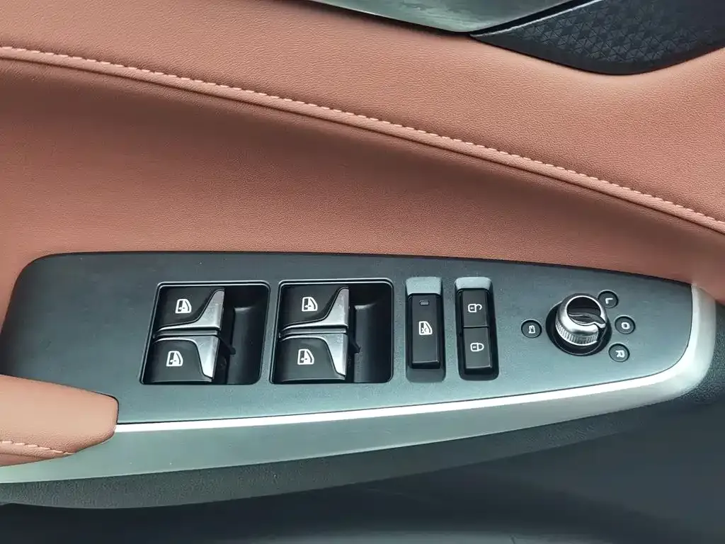 Changan CS75PLUS — фото 8
