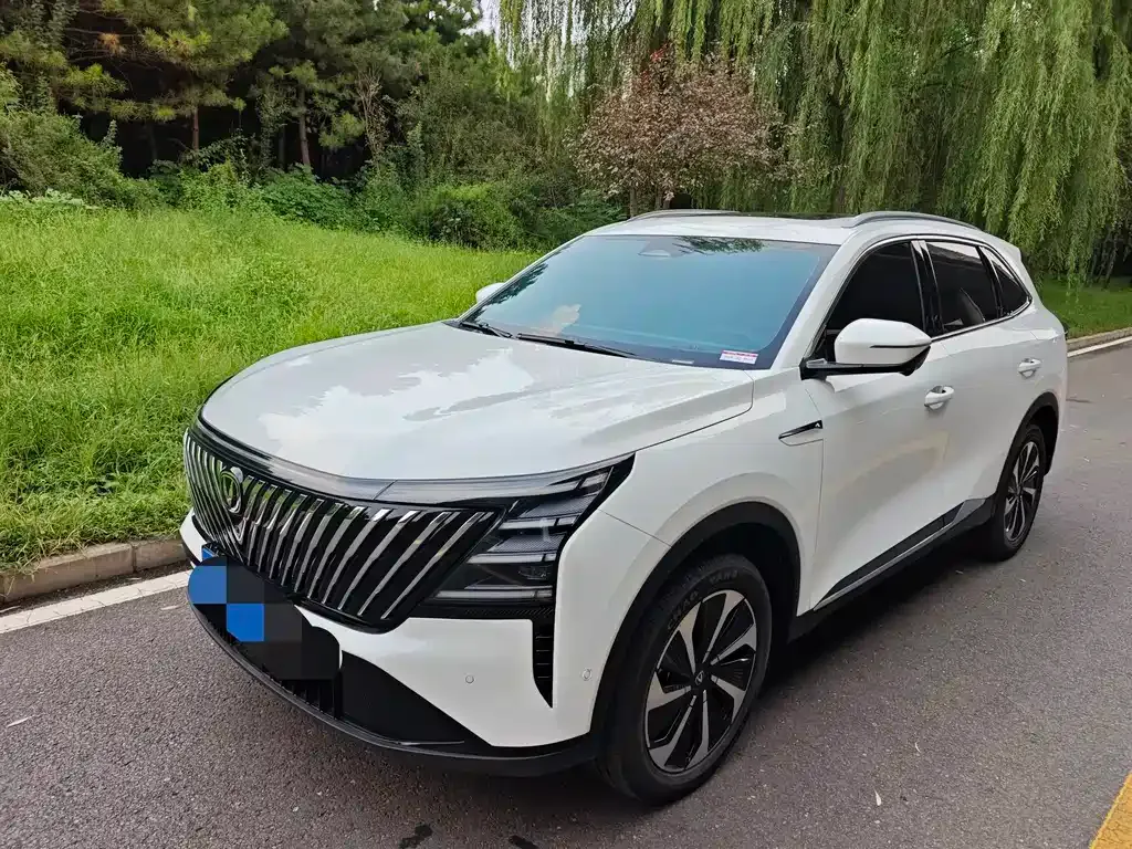 Changan CS75PLUS — фото 1