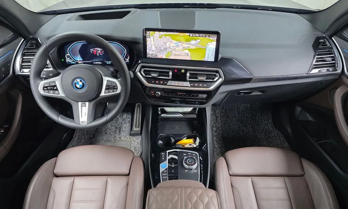 BMW iX3 — фото 2