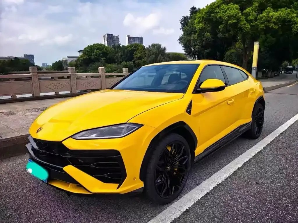Lamborghini Urus SE — фото 1