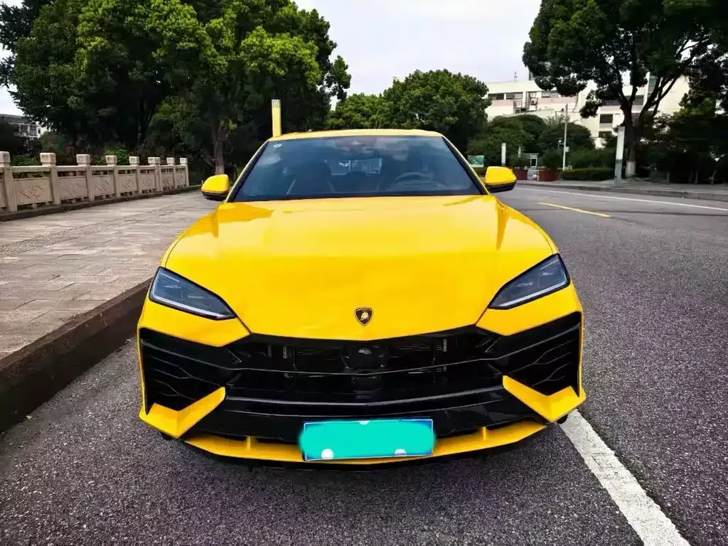 Lamborghini Urus SE — фото 6