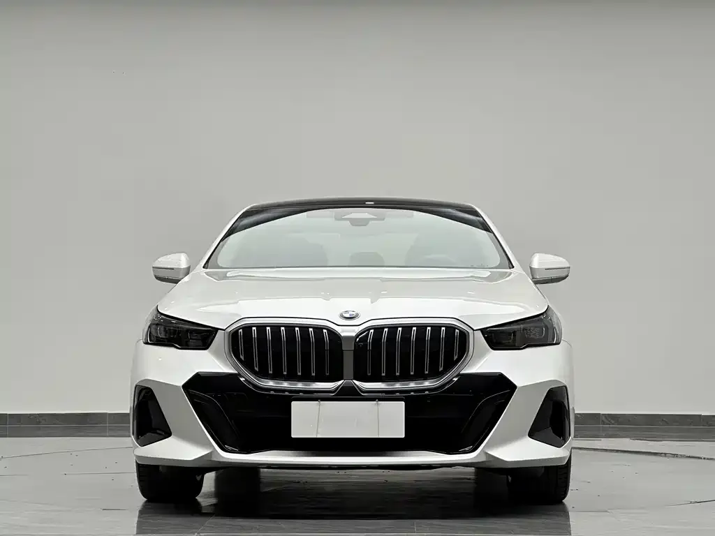 BMW 5 Series — фото 3