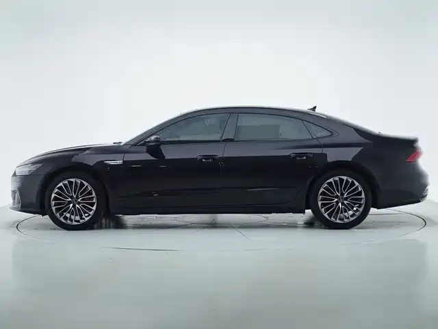 Audi A7L — фото 7