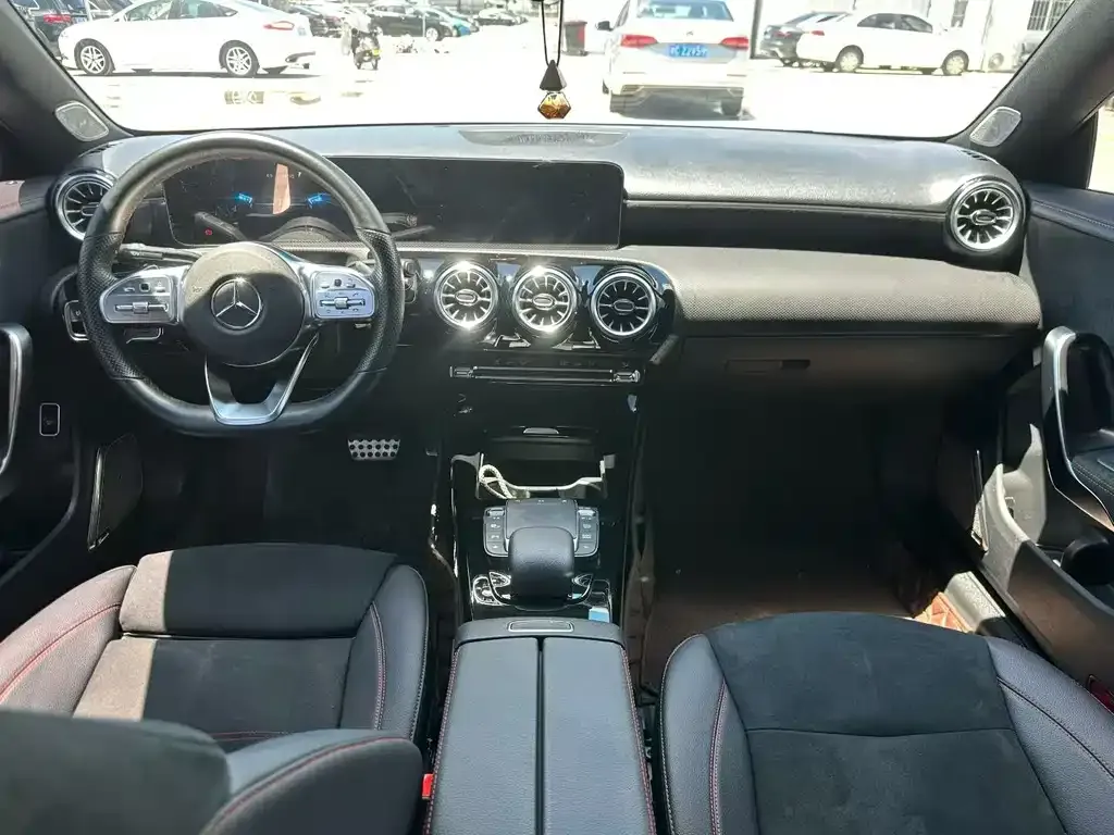 Mercedes-Benz CLA (Import) — фото 7
