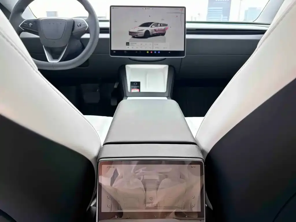 Tesla Model 3 — фото 3