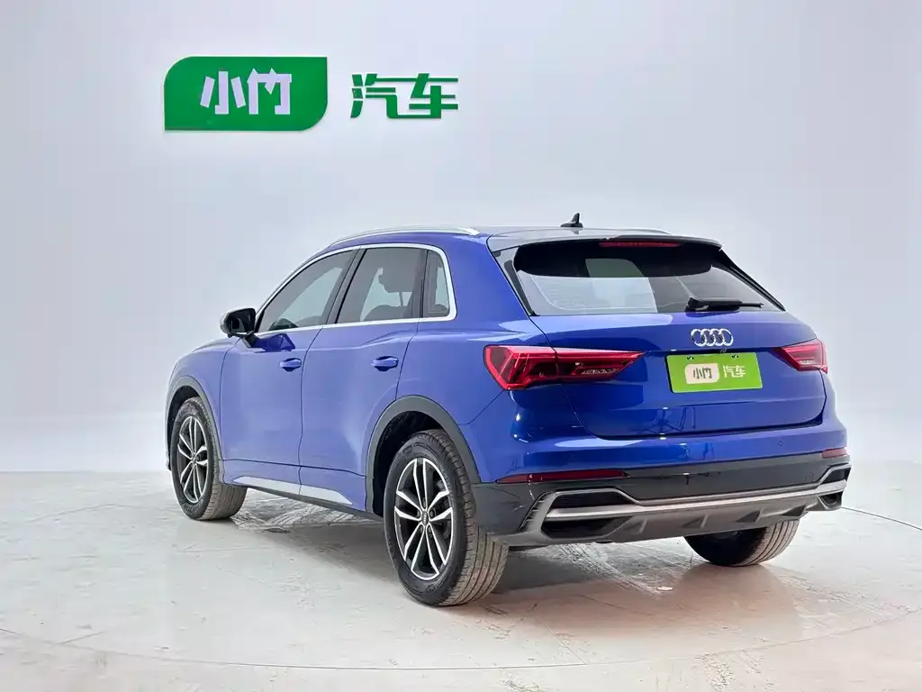 Audi Q3 — фото 10