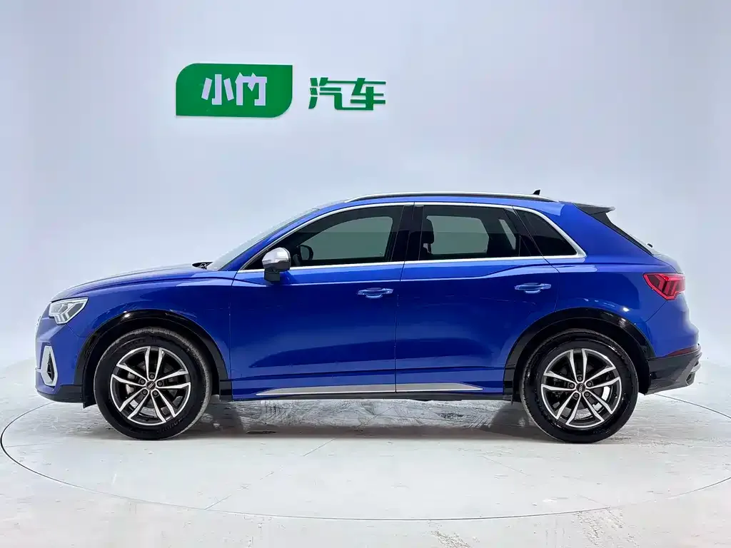 Audi Q3 — фото 8