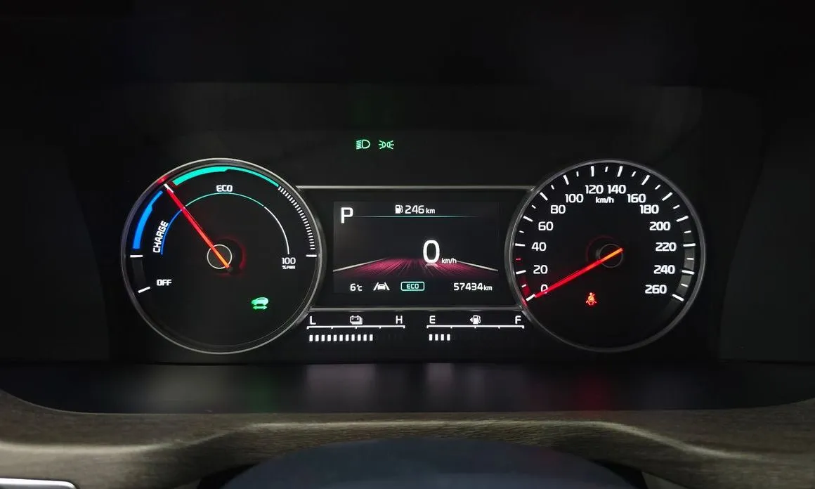 Kia Sorento — фото 7